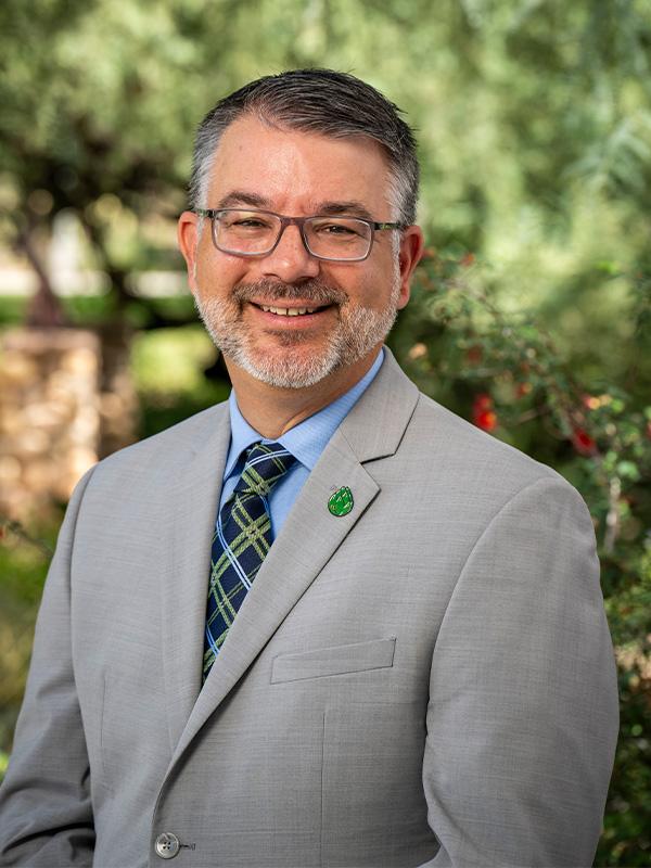 Dr. Eric Leshinkie
