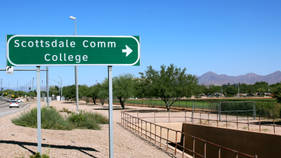 Exit sign for Scottsdale Community College