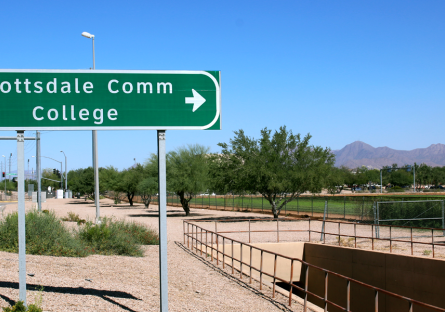 Exit sign for Scottsdale Community College